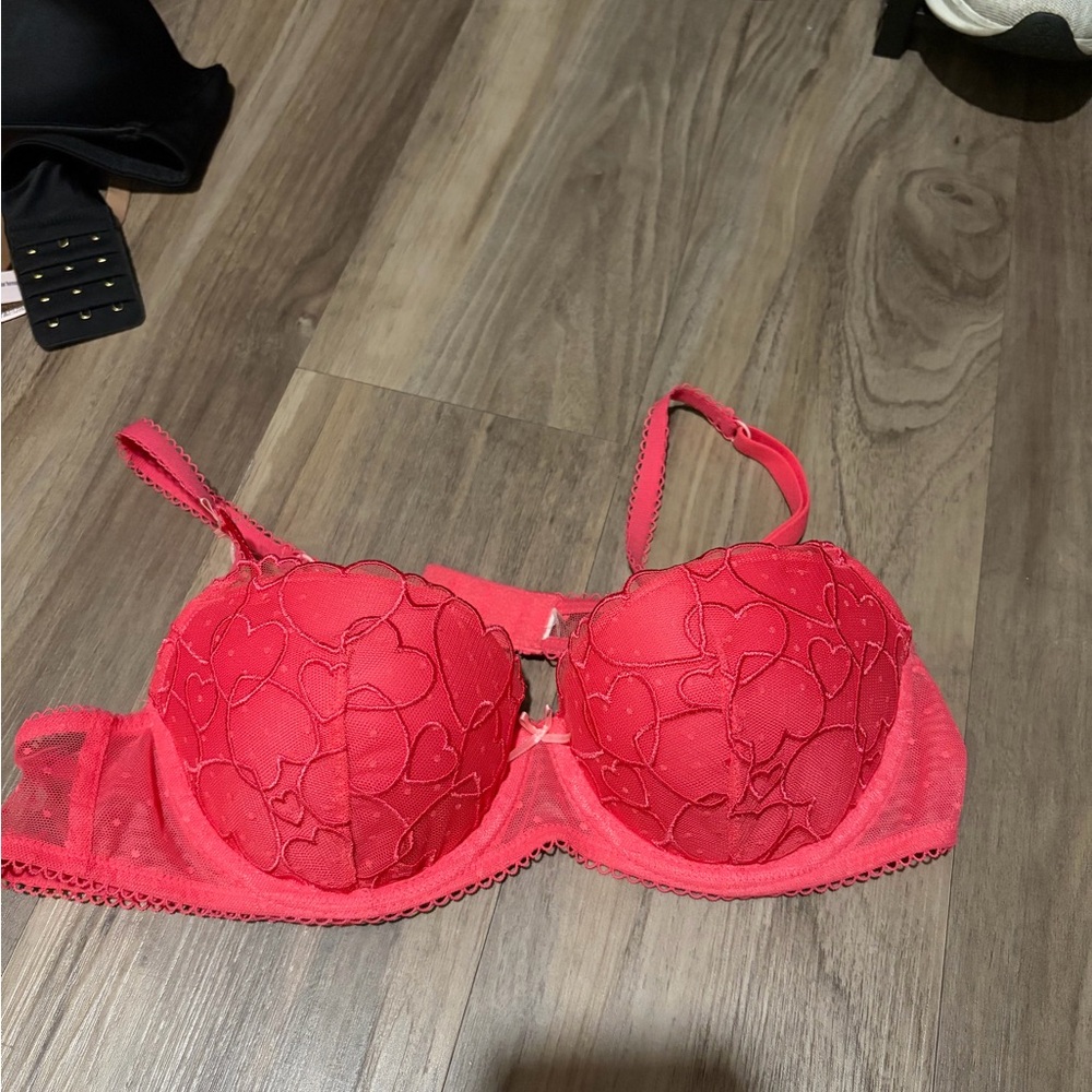 Women's Red Lace Heart Underwire Bra